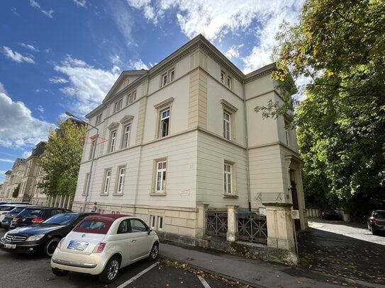 HOHE RÄUME - Innenstadt nahe 2- Zimmerwohnung im Gründerzeit-Haus