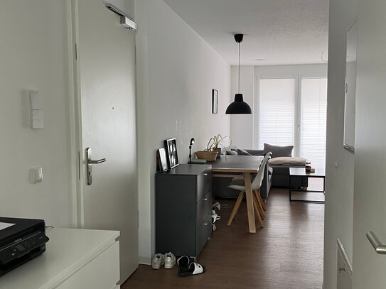 Attraktive Kapitalanlage in Top - Lage: Moderne 2-Zimmerwohnung mit Balkon und Tiefgaragenstellplatz