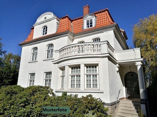 Villa mit Blick auf den Rhein