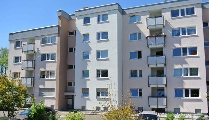                                                               Renovierte 3-Zimmerwohnung                                                       in Stadeln / Herboldshof / Mannhof (Fürth)