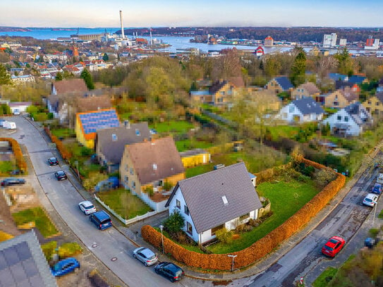 Flensburg: EFH mit Platz für die Familie & Raum für neue Ideen. Garten, Balkon, Keller und Garage