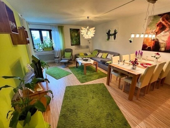 Familienfreundlich und zentral: 4-Zimmer-Wohnung mit viel Platz