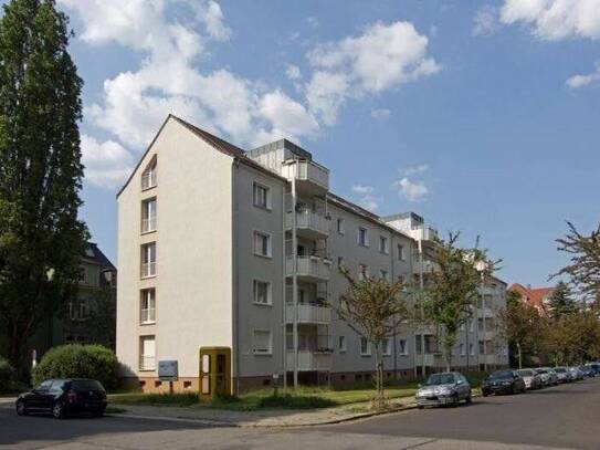 Ruhig gelegene 2-RWE mit Balkon und EBK!