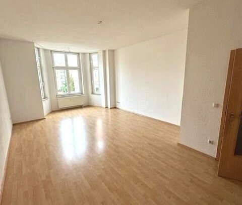 Preiswerte WG taugliche 2-R-Wohnung in Magdeburg - Stadtfeld Ost im 1.OG ca.62,60m²zu vermieten.