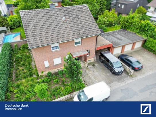 Attraktives Einfamilienhaus mit Potenzial zum Zweifamilienhaus, schönem Garten und Garage!