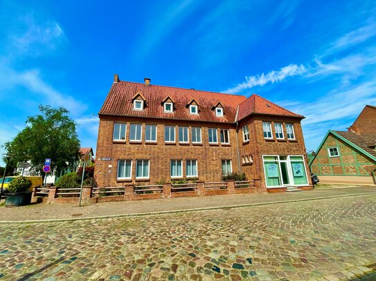 "Freistehendes 5-Parteien-Haus" im Altstadtkern der Schlossstadt Klütz, nahe des Schloss Bothmers