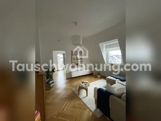 [TAUSCHWOHNUNG] Helle Dachgeschosswohnung mit Südbalkon und Parkett