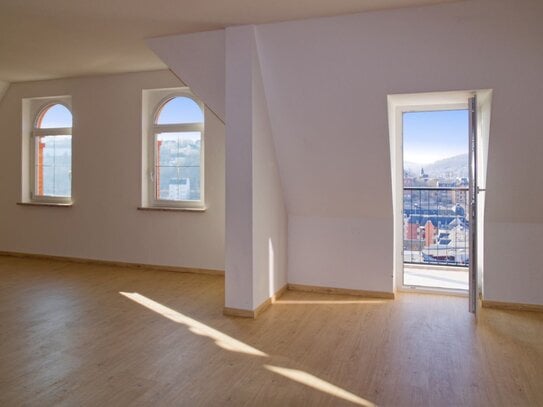 Südbalkon mit Panoramablick - Erstbezug nach energetischer Sanierung