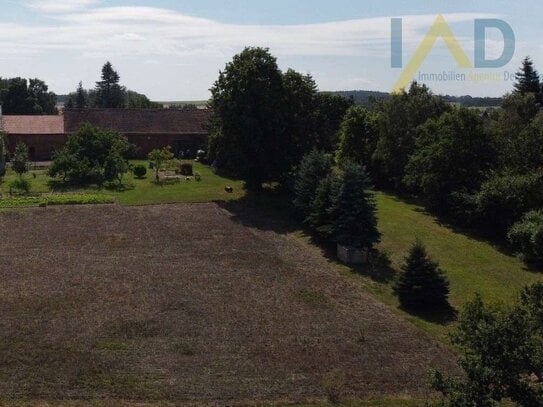 Einfamilienhaus mit 170m² Wohnfläche auf 4900m² Grundstück. Bestens geeignet zur Tierhaltung und Eig