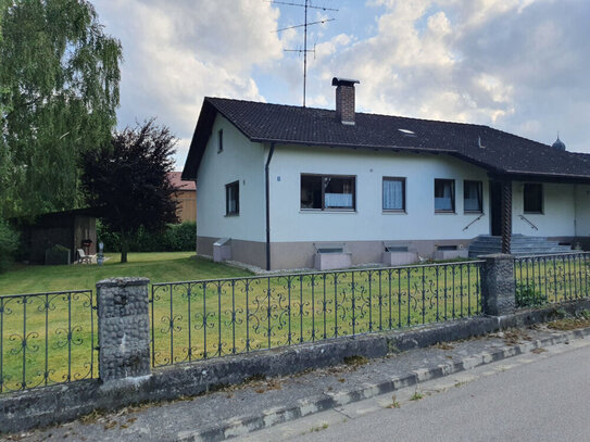 Wunderschöner sonniger Bungalow mit großem Garten!