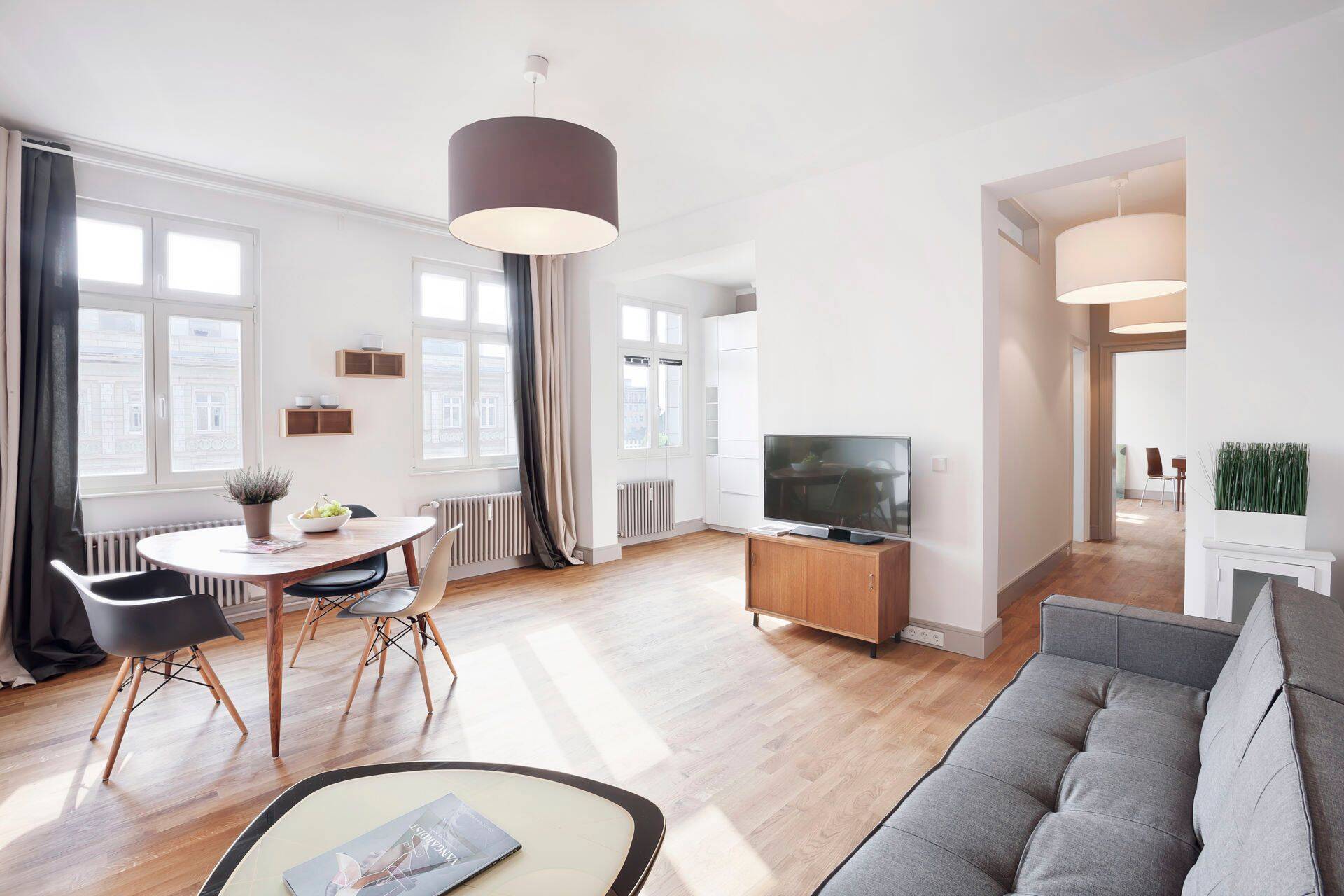 Geschmackvoll eingerichtete Altbauwohnung Nähe Frankfurter Tor - Photo 1