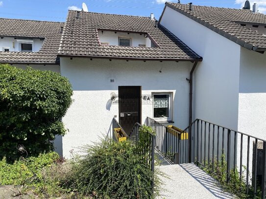 4 Zimmer-Reihenhaus mit zus. Appartement, sonnigem Garten und Garage