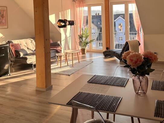 2-Zimmer-Appartement mit TV, Wlan, Doppelbett und Schlafcouch, Küche, Bad/WC und eigenem Parkplatz