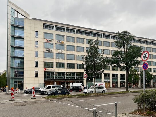 Privater Büroraum ganz auf Ihre individuellen Unternehmensbedürfnisse angepasst in Regus City Plaza