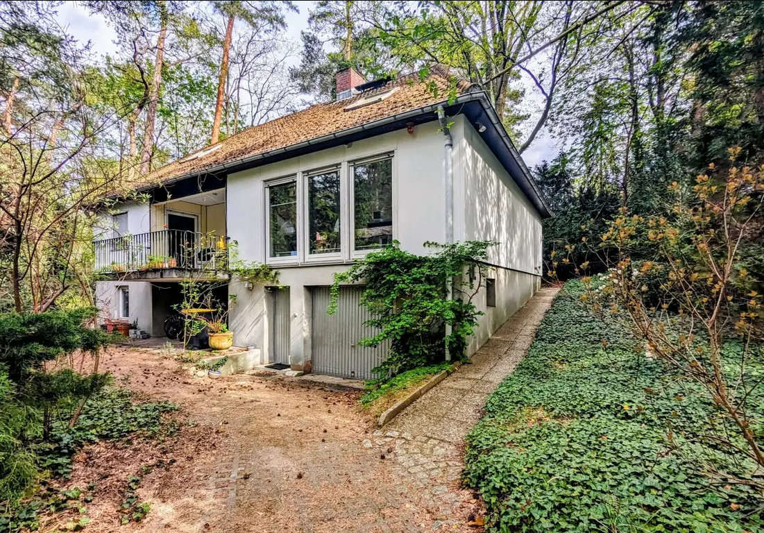 Großes Einfamilienhaus nahe Zeltinger Platz