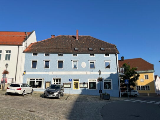 Herrschaftliches Anwesen mit traumhaften Garten, mitten im Stadtkern von Waldmünchen