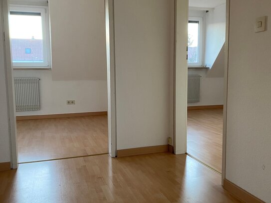 2-Zimmer Dachgeschosswohnung in ruhiger Lage