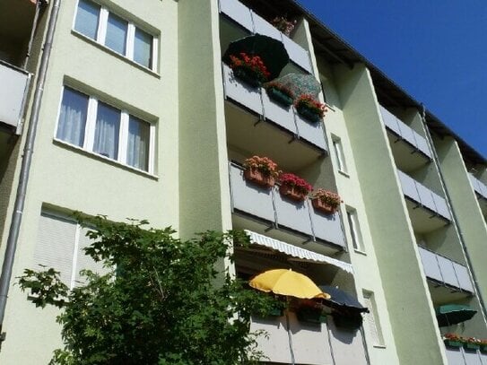 ! Tolle 2-Raumwohnung im EG und Südwestbalkon !