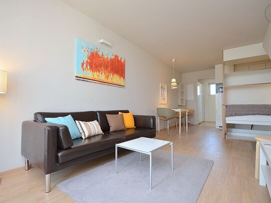 Top modernes Apartment mit Terrasse in Stuttgart Plieningen, nähe Messe und Flughafen