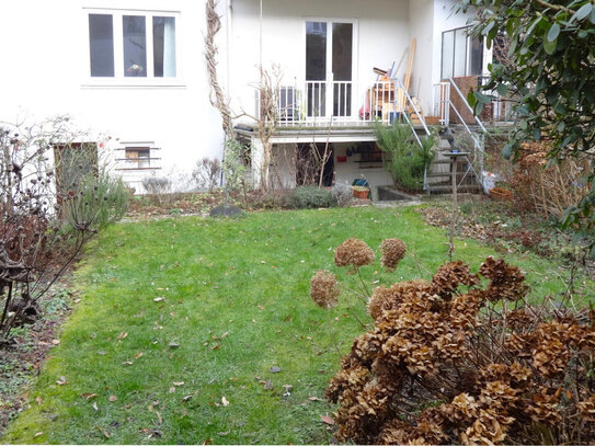 Nähe Weser | schöne 2-Zimmer Hochparterre-Whg. mit Balkon/Gartenzugang & separat 2 Zi.-Whg. im Dachgeschoss