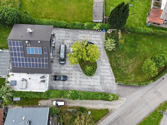 Modernes Wohnhaus mit Baugrund in zentraler Lage in Rotthalmünster