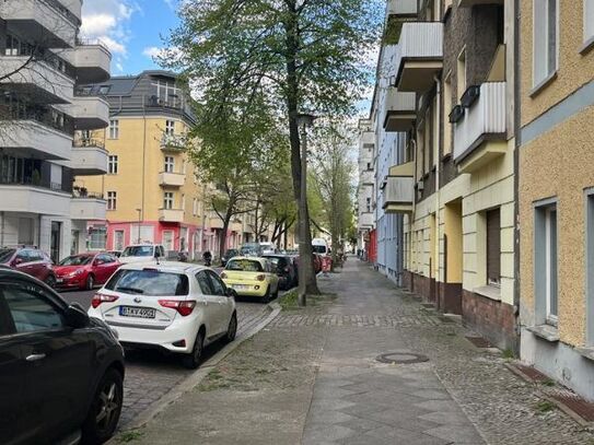 Geräumige Lagerfläche in Berlin-Lichtenberg zu vermieten!