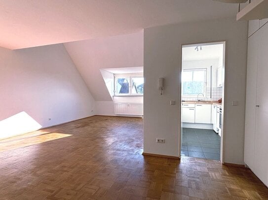 2-Zimmer-Wohnung mit zusätzlicher Empore: Modernes Wohnen mit Charme in der Hofheimer Altstadt!