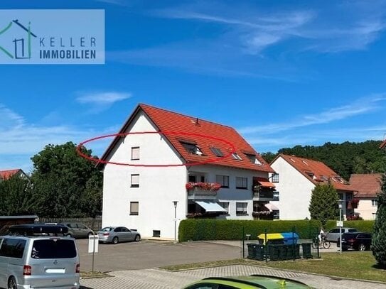 Tolle 2-R DG-Wohnung mit Dachterrasse und maßgefertigter EBK, OT Langenhessen - ruhige Randlage