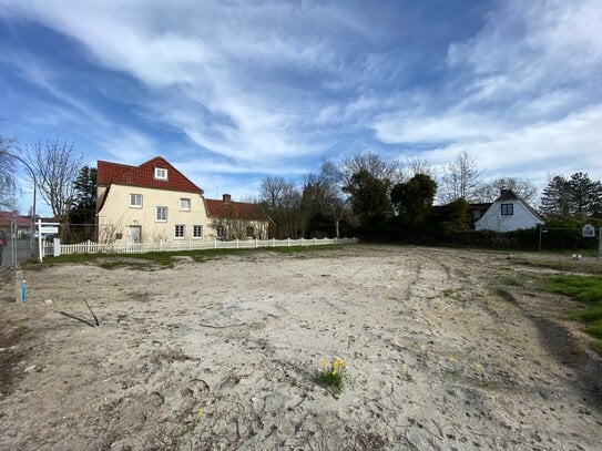 Begehrtes Baugrundstück in Bestlage vis-à-vis zur Düne im ruhigen Dorf