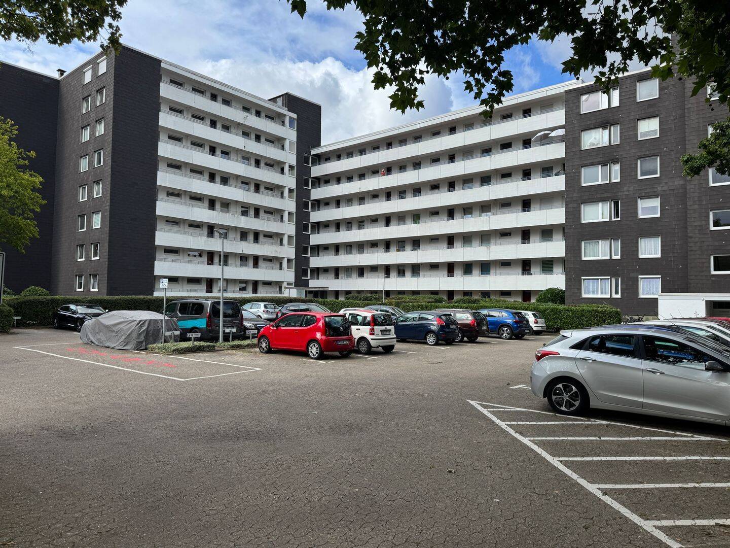 Blick über die Gärten auf die Stadt