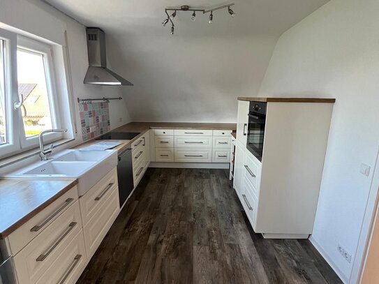 Sehr schöne 3,5 Zimmer-Wohnung in ruhiger Lage von Kirchheim-Nabern