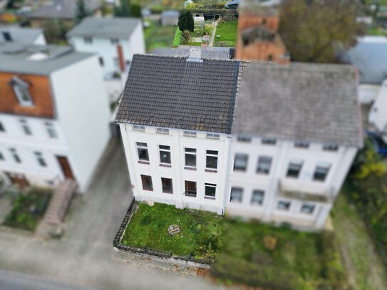 Mehrfamilienhaus zum Neuaufbau mit Versicherungsunterstützung in Parchim Baugrundstück Garten Wohnhaus