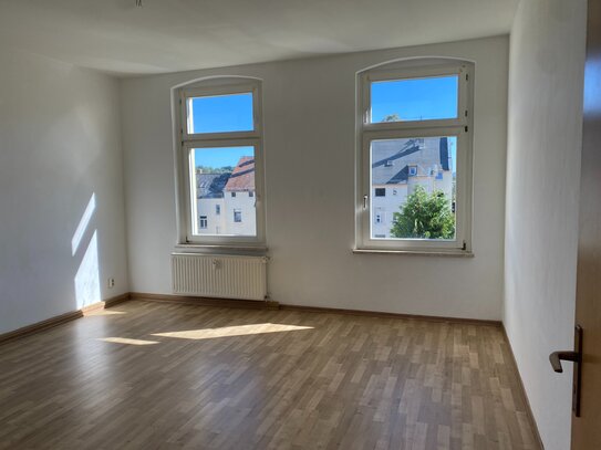 schöne 4-Raum-Wohnung im 1. OG