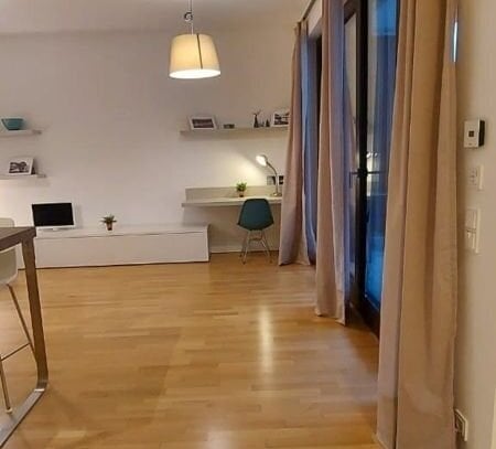 Mitte: Cozy single flat in TOP location