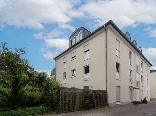 IHR INVESTMENT AM VOLKSPARK KLEINZSCHOCHER / Traumhafte Wohnung mit großer Dachterrasse & Stellplatz