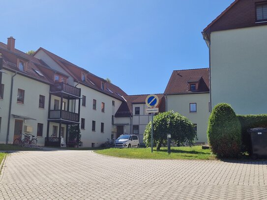 kleine 2--Raum-Wohnung mit Terrasse in ruhiger Lage zu vermieten