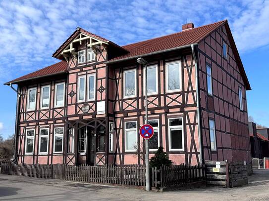 Historisches Zweifamilienhaus mit viel Potenzial am Rande Wolfsburgs für Selbstnutzer und Kapitalanleger