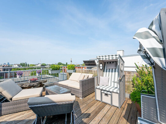 Helle Dachgeschosswohnung mit großer Dachterrasse in Uhlenhorst zu verkaufen