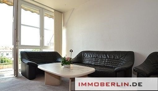 IMMOBERLIN.DE - Sympathische Wohnung mit ruhiger Westterrasse + Pkw-Stellplatz