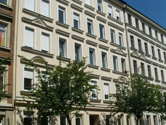 * Single-Wohnung * Küche/Bad mit Fenster * Lift * kein Balkon *