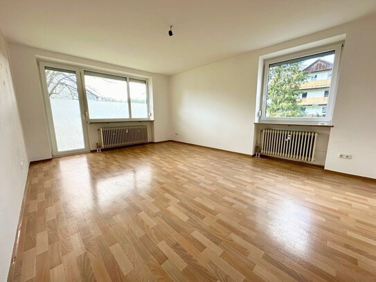 Attraktive 2-Zimmer-Wohnung mit eigenem Garten, Terrasse & großem Südwestbalkon, ca. 77,8 qm im Erdgeschoss