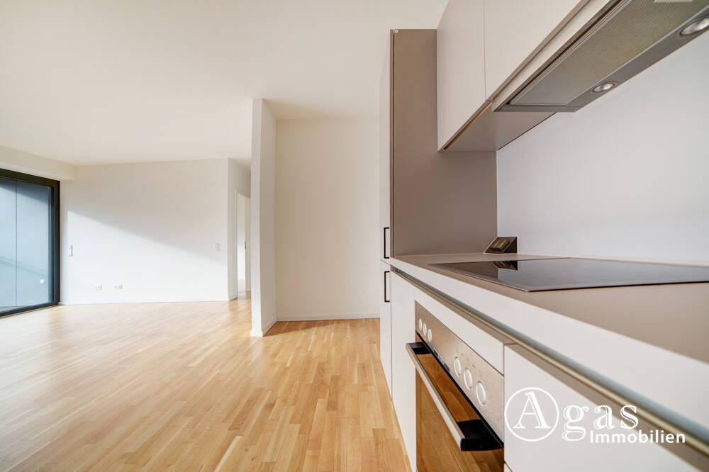 Große und helle 2 Zimmer Wohnung mit 2 Balkons, ca. 67 m², EBK und Concierge in Mitte - Foto 1