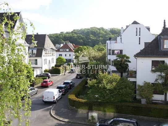 Düsseldorf-Grafenberg: 4-Zimmer-Wohnung mit Einbauküche und Balkon in bevorzugter Lage!