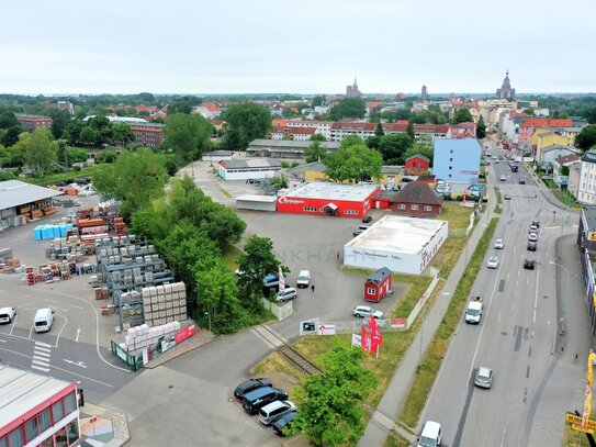 PROVISIONSFREI! Kaltlagerhallen, teilbar ab 20m², befestigte Freifläche zusätzlich möglich