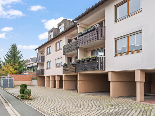 Großzügige 3-Zi-Wohnung mit Balkon und schönem Fernblick in Langenzenn