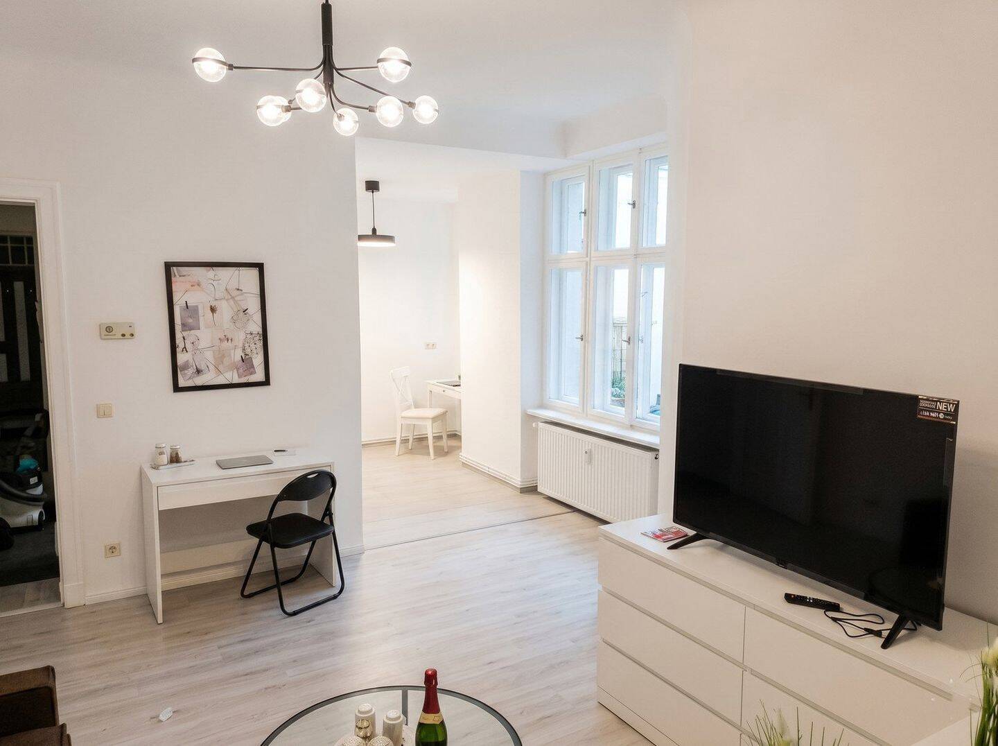 Gemütliche und ruhige Altbauwohnung in Toplage Friedrichshain nahe Ostkreuz - Photo 1