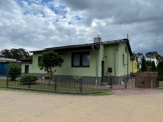 Sanierungsbedürftiges Einfamilienhaus mit Garage in Lubmin