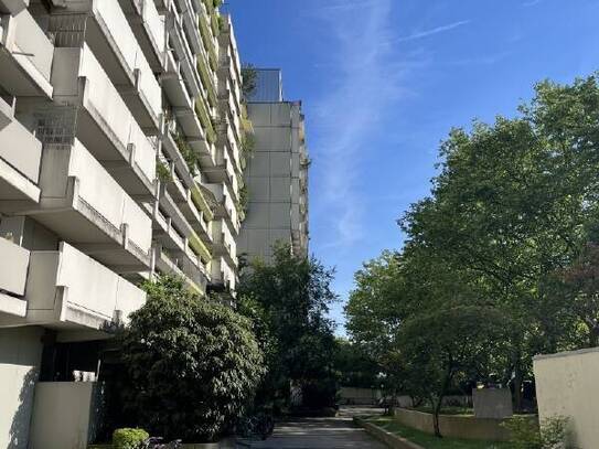 4-Zim.-ETW - ca. 25.000 € Miete netto p.a.