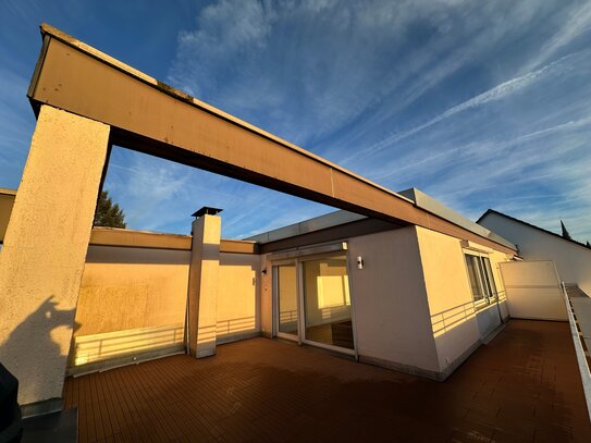 Moderne Maisonettewohnung mit großer Dachterrasse im Herzen von Ratingen