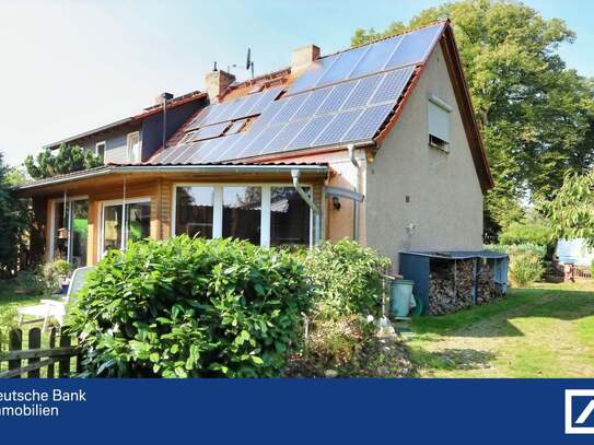 PV & Solarthermie - Doppelhaushälfte mit Nebengelass und Wintergarten auf 1665 m² Grundstück